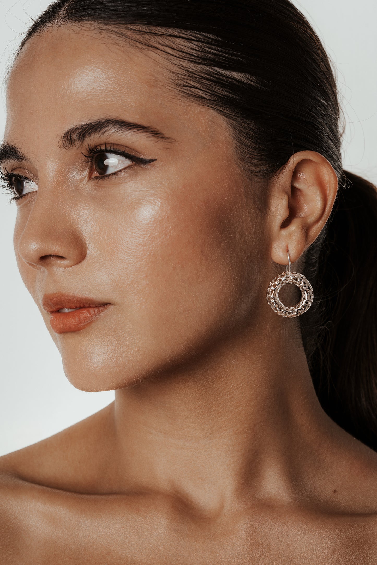 Huecos Earring 01