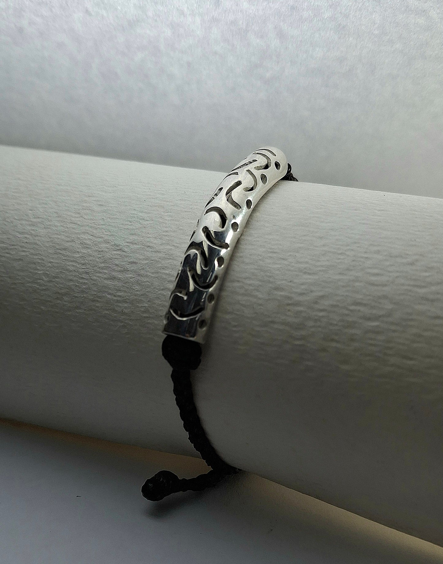 Caterpillar Bracelet 04