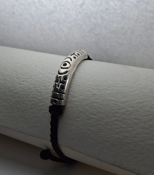 Caterpillar Bracelet 05